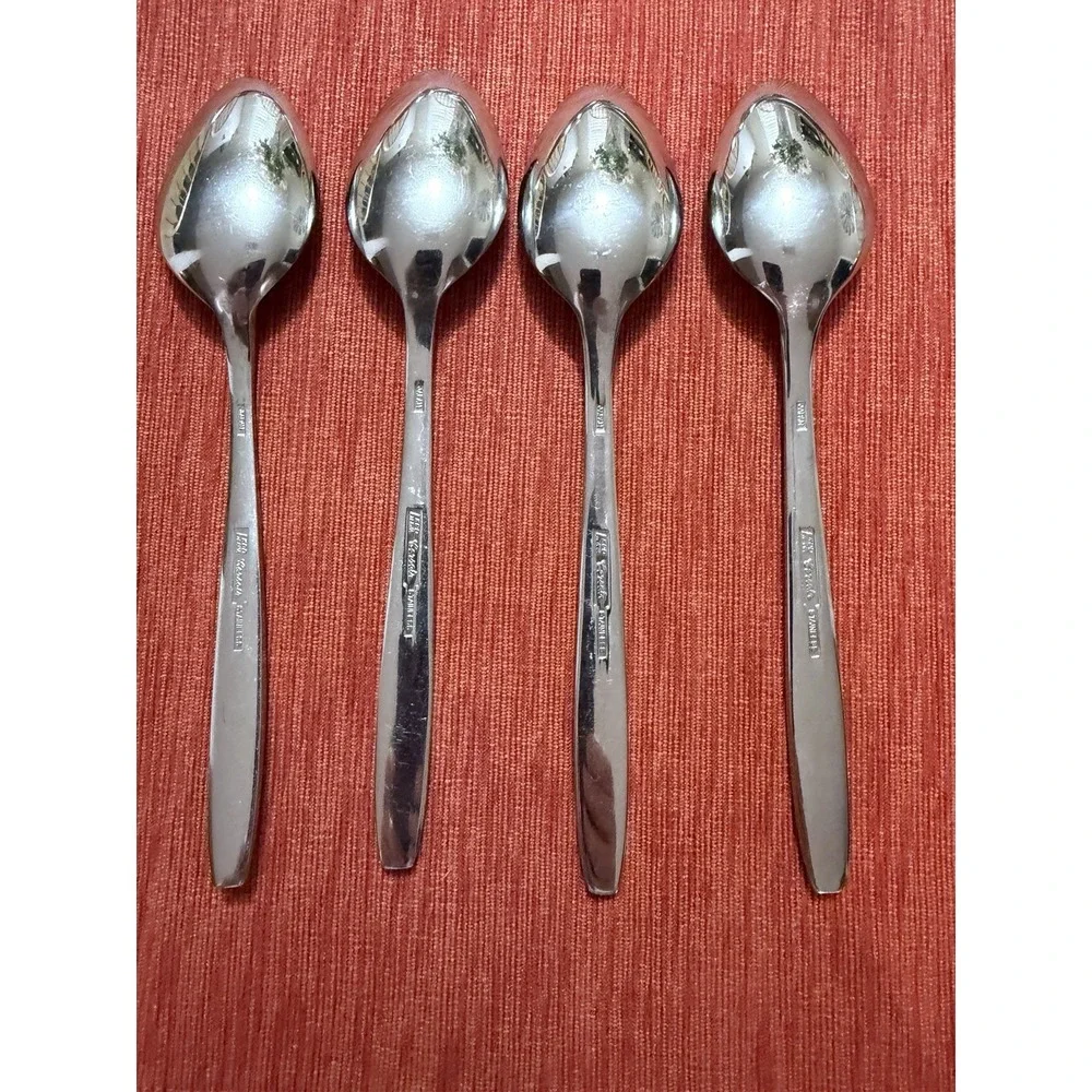 Ekco Eterna Corsair Oval Soup Spoons Set 4 Stainless Flatware 7.5